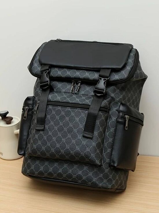 Fashionable PU Large Backpack with Water Cup Pocket for Travel School